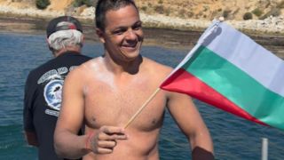 Цанко Цанков взема мерки против акулите и хищните риби