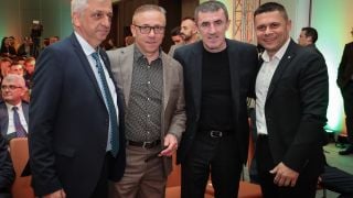 Илиан Илиев и Сашо Димитров удрят рамо на Кокала