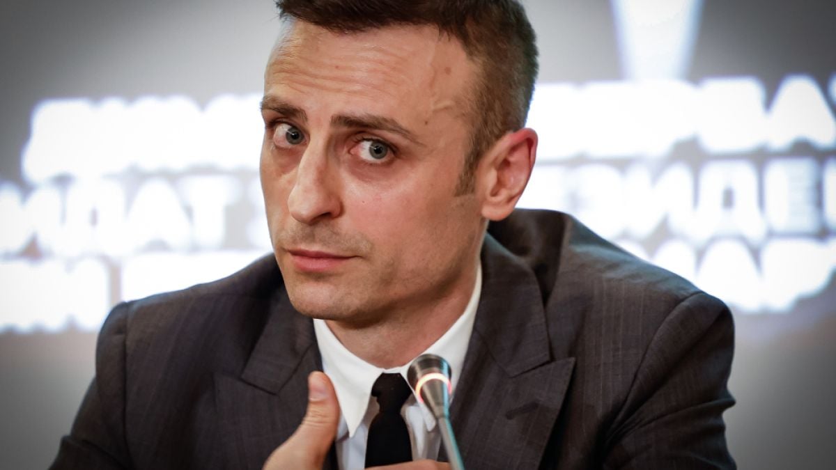 Бербатов взриви Англия с правене на бебета ВИДЕО