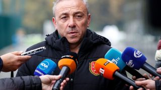 Илиан Илиев: Не е нормално треньорът да обикаля по стаите
