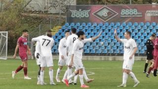 Хебър с първа победа при Акрапович