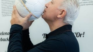 Стоичков вдигна наздравица за България