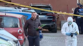 Кървав ад: Заклаха 14-годишен в училищния двор СНИМКИ
