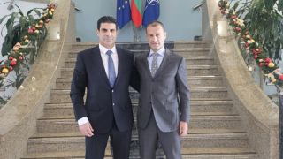 Георги Иванов посрещна шефа на УЕФА