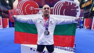 Българин се изложи на Световното