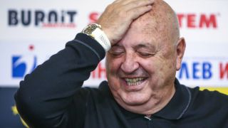 Венци Стефанов за Бербатов: Какъв стриптийз бе, Митко?