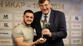Поредно голямо признание за Насар СНИМКИ