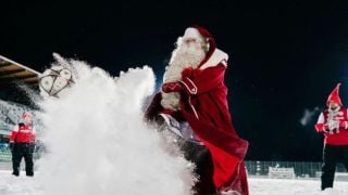 Дядо Коледа фалира два пъти, но вълшебната приказка остава жива