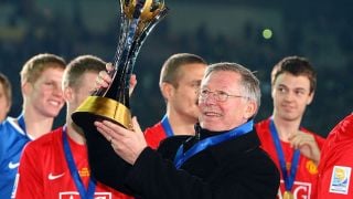 Великият Сър Алекс Фъргюсън става на 83