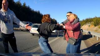 Женски бой и яко скубане пред очите на Насар ВИДЕО