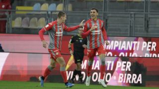 Вальо Антов с цял мач за Кремонезе