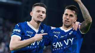 Конкуренти на Роналдо газят с гръмкото 9:0