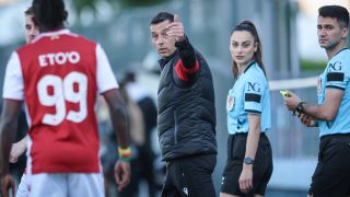 Томаш: "Ако" цапа гащи ВИДЕО