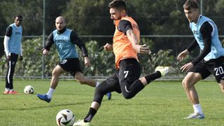 Юноша на Левски се контузи на тренировка