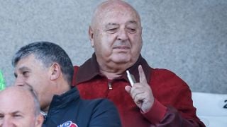 Венци Стефанов клъвна Сираков и Вили Вуцов за трансфера на Светльо в Левски