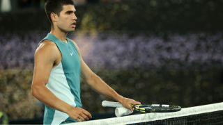 Победа за Алкарас в първия мач след Australian Open