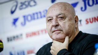 Венци Стефанов: Със Заги се разбрахме с половин приказка