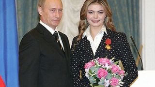Обрат в Русия! Ето какво се случи с любовницата на Путин