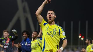 Роналдо продължава с головете