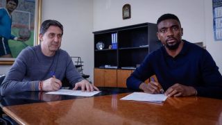 Левски преподписа с нарочен за гонене ВИДЕО
