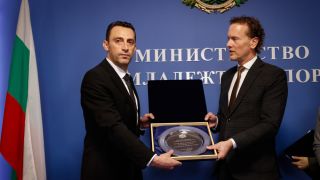 Министърът на спорта се срещна с шефа на световния бокс