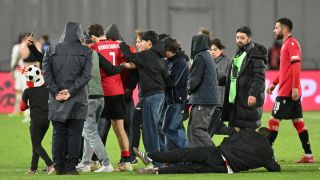 Луд екшън в мач на противник на България ВИДЕО