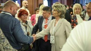 Фарсът в БОК стигна невиждани висоти, ето как спъват Лечева