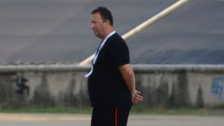 Ангел Червенков пое клуб от Втора лига
