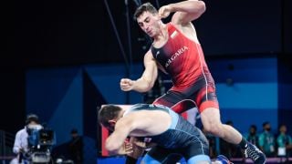 Новиков с паметен успех в последната секунда на Европейското
