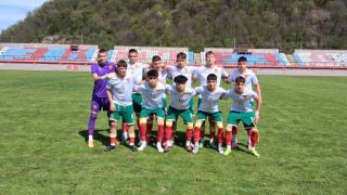 Светослав Петров с успешен дебют начело на България U16