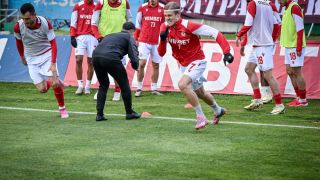 Чужденец обратно в стартовите 11 на ЦСКА