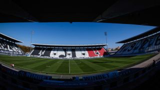 Локомотив Пловдив остава без лиценз?