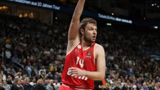 Европа призна величието на Александър Везенков