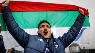 Капитанът на Левски показва готварски умения ВИДЕО