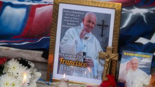 Кръщават стадион на папа Франциск