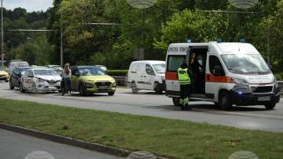 Вальо Михов катастрофира, откараха го с линейка