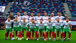 България стартира със загуба на Световното