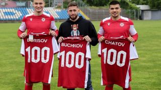 Юбилейни фланелки за трима от ЦСКА II