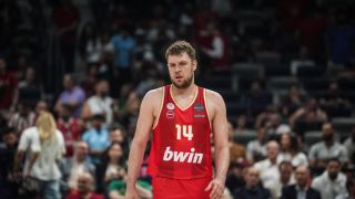 Везенков и Олимпиакос спечелиха бронза на Евролигата