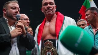 Легендарна фигура плати 1,1 милиона долара за мач на Кобрата