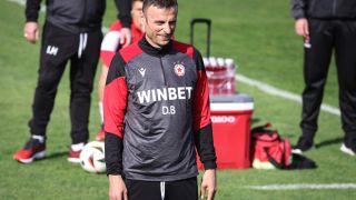 Бербатов отсвири Мартин Камбуров