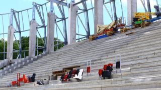 Сериозен напредък на „Армията“, фасадата вече добива вид Видео