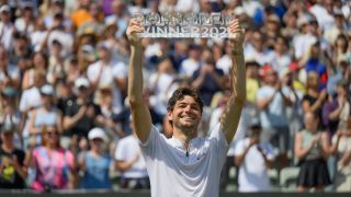 Фриц вдигна титлата в Щутгарт след пета поредна над Зверев