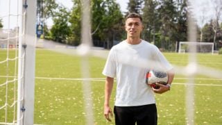 Официално: Сърби представиха българин