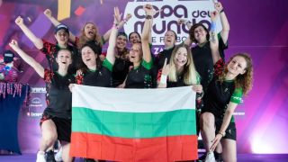 България на световния връх след луд финал с Франция Снимки