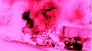 Известен художник в САЩ нарисува катастрофата на Гунди и Котков