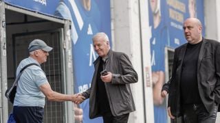Левски се видя в чудо, иска помощ от УЕФА