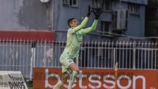 Даниел Наумов опитва раздяла с гърци