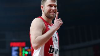 Официално: Обявиха дата за мач на Везенков в София