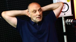 Тити на 58 пред БЛИЦ live: Онзи ден ми извадиха 8 зъба, предстои ми друга операция, но съм добре!